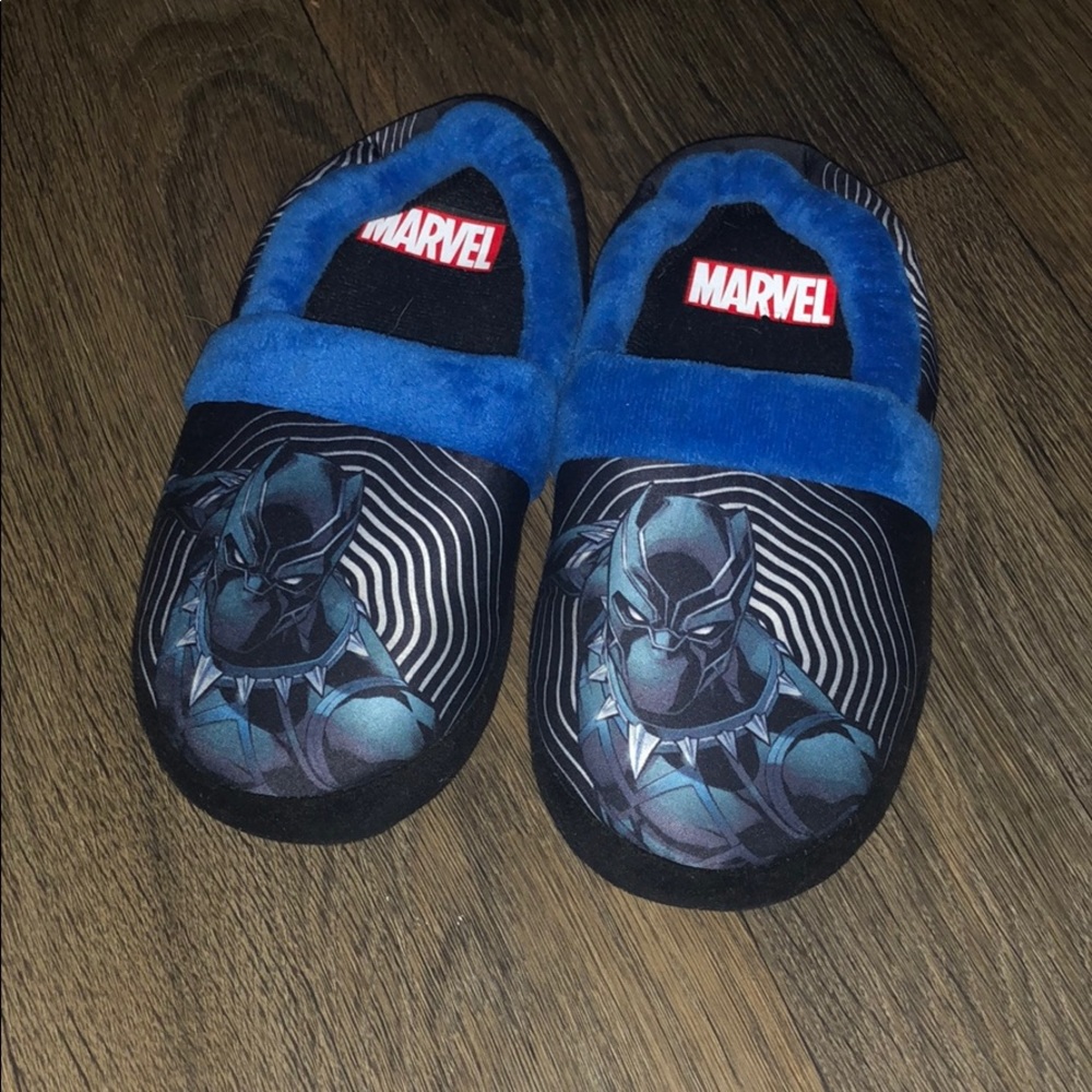 Boy’s slippers